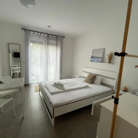 Nibelungen Apartment *